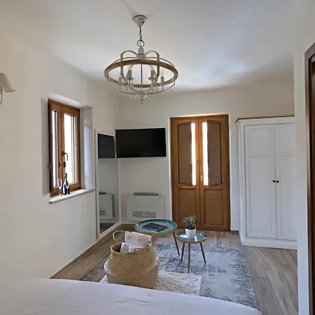 Casa Madeo Bed & Breakfast
