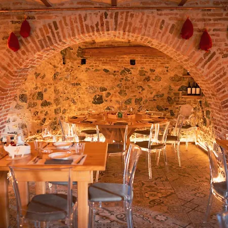 Casa Madeo Bed & Breakfast