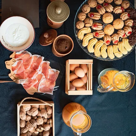 Frühstückspension Casa Madeo 3*